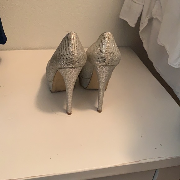 Sparkly high heels - Picture 2 of 3